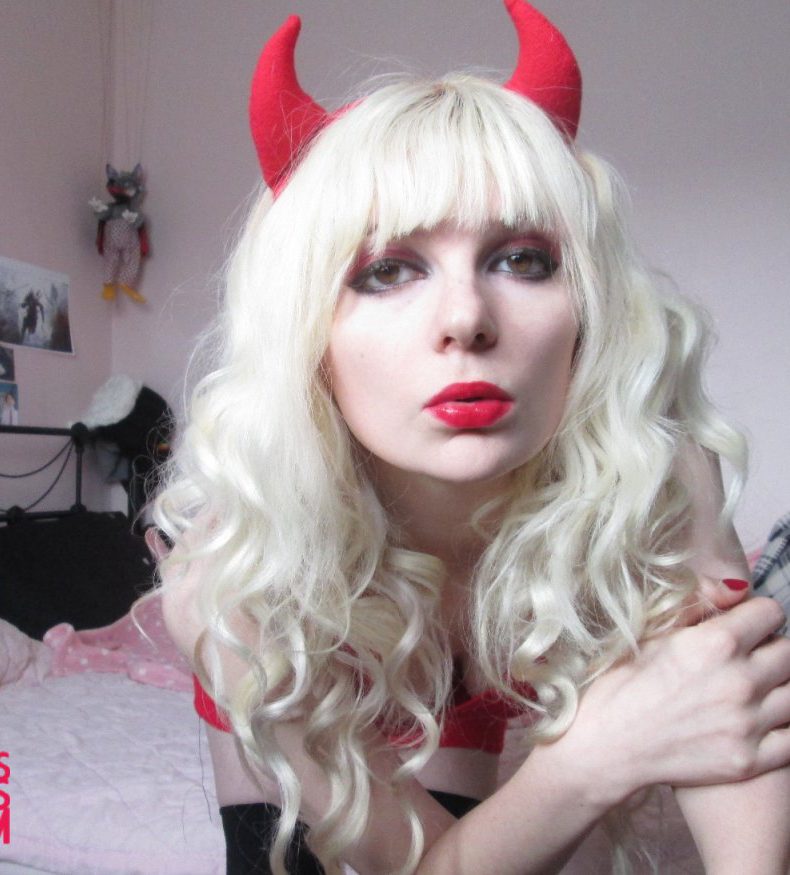 Prilly Frees The Sexy Devil Inside Her